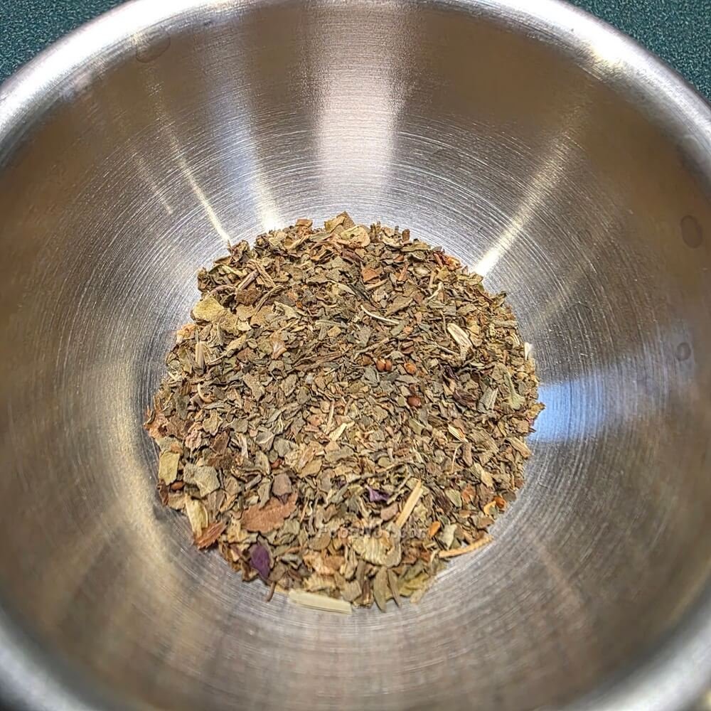 羅勒 (Basil):香草之王的夏日饗宴