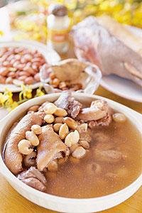 197fc-a0201.jpg (23439 bytes)