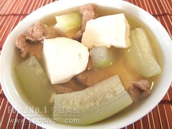 zucchini-meat-tofu-soup