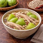 台掌瓜眉豆雞腳湯