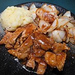 酸甜惹味豬扒配綿滑薯蓉