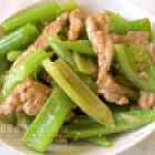 蒜茸肉絲炒西芹